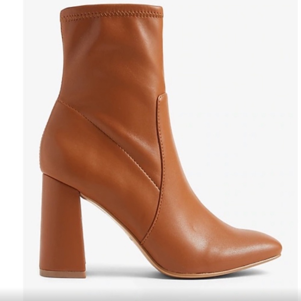 Express NWT block heel sock booties